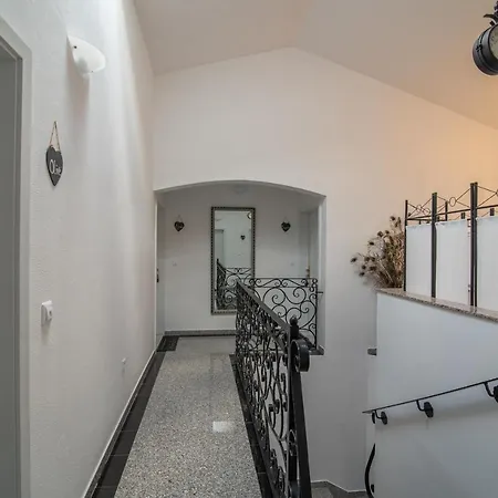 Guest house Vera 4*