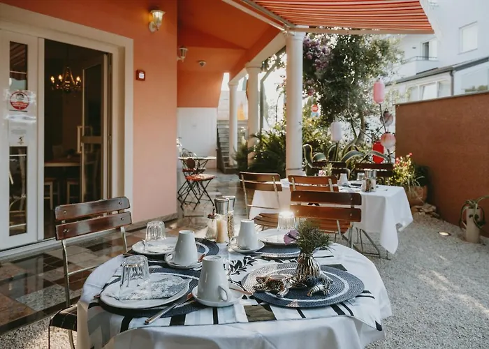 ゲストハウス Vera 4*