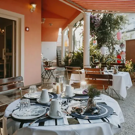 Πανσιόν Vera 4*